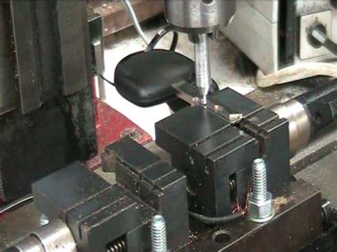 cnc machine can duplicate a key|Decoding and cutting a key on a CNC Milling Machine .